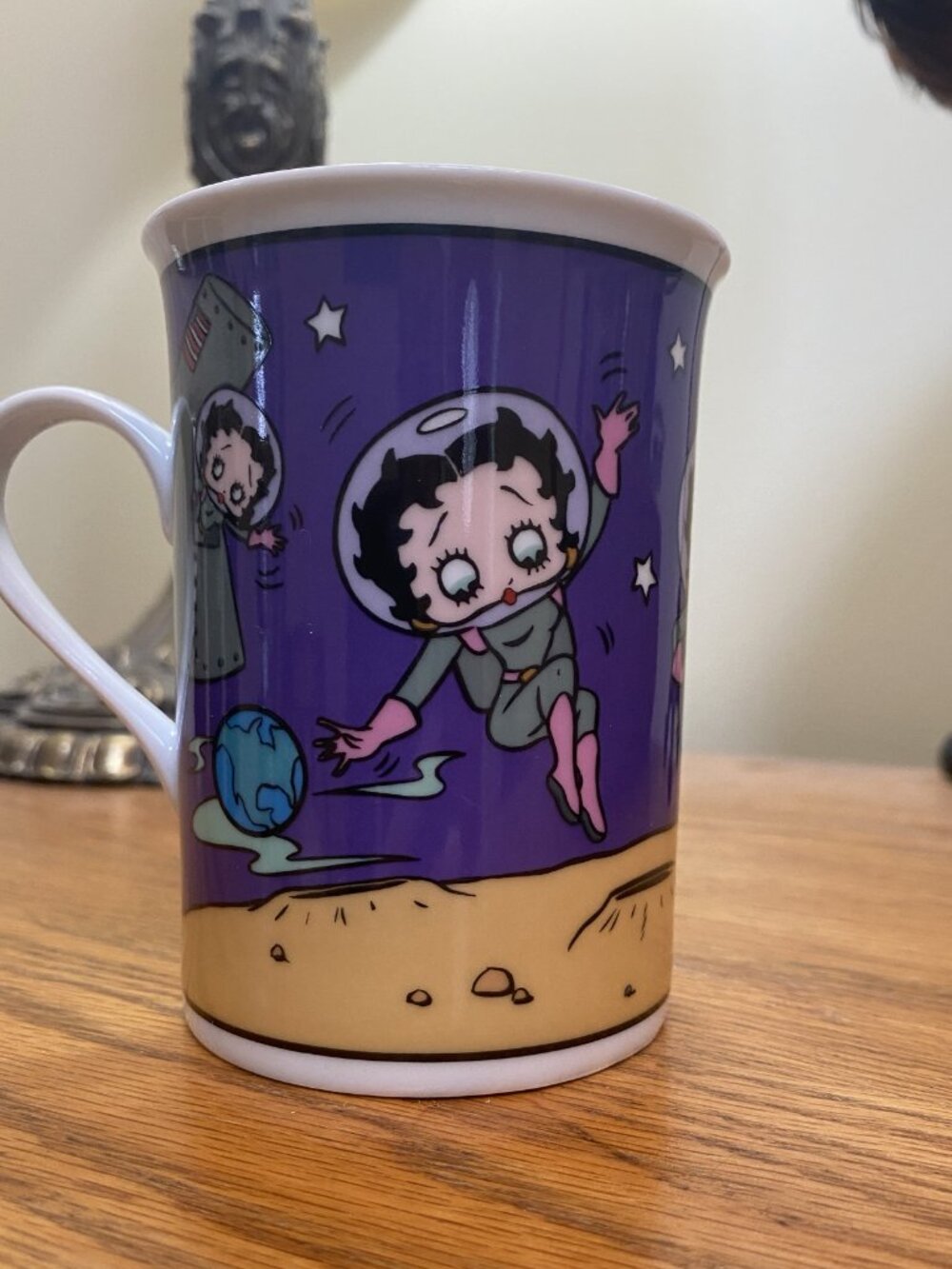 New Vintage Betty Boop "One Small Step For Betty" Mug/Cup in Box